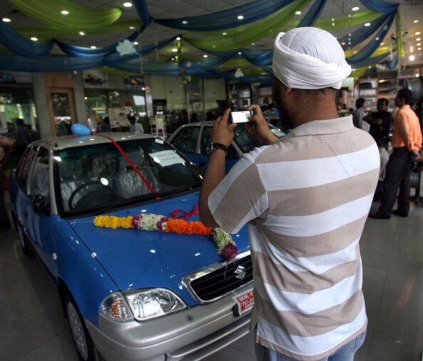 कॉम्प्रिहेंसिव मोटर इंश्योरेंस खरीदें