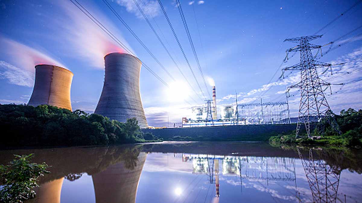 Human on global collapse