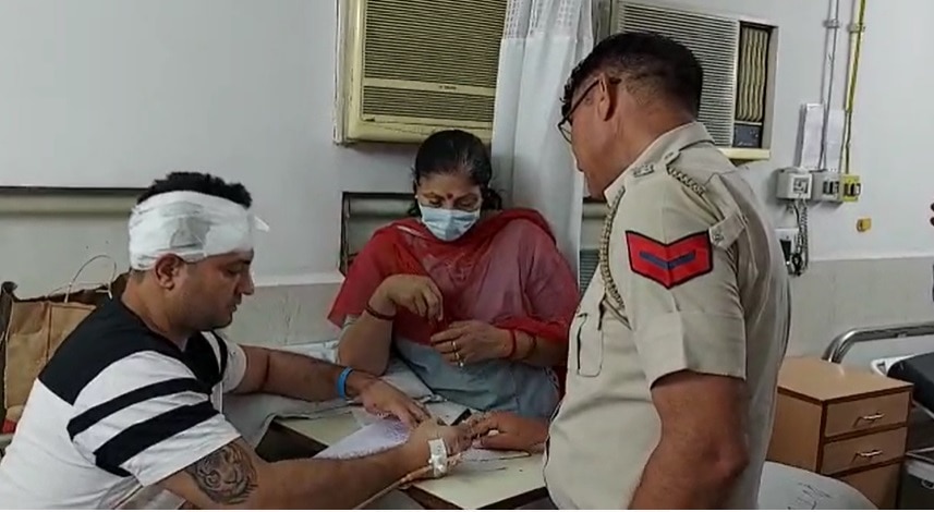 घायल युवक