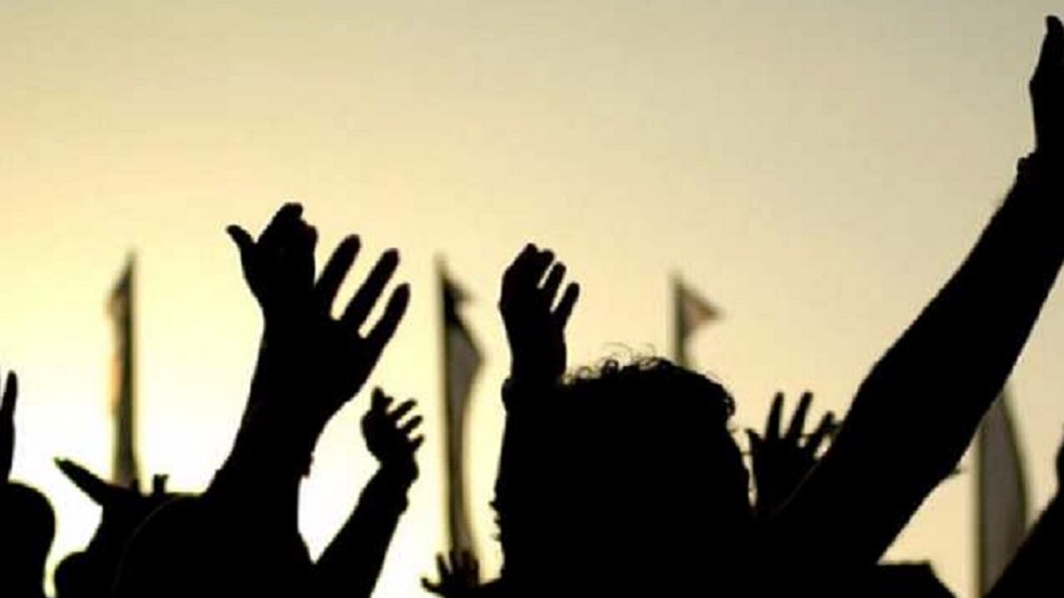 hooghly villagers planted paddy saplings protested