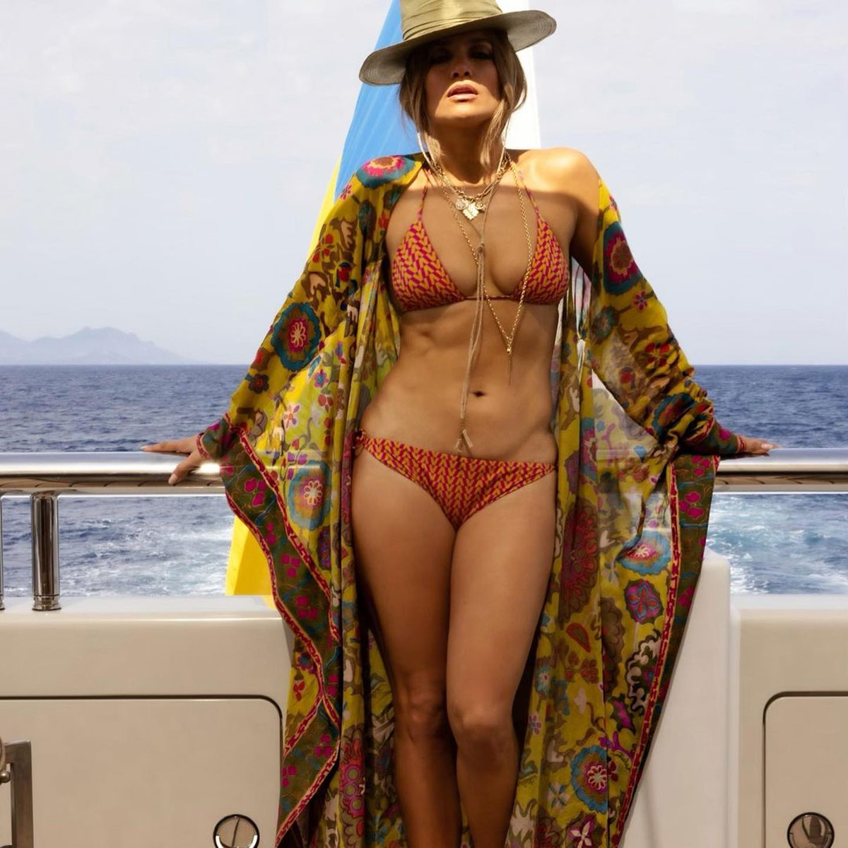 जेनिफर लोपेज 