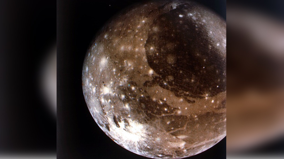 Water Vapor Jupiter Moon Ganymede 