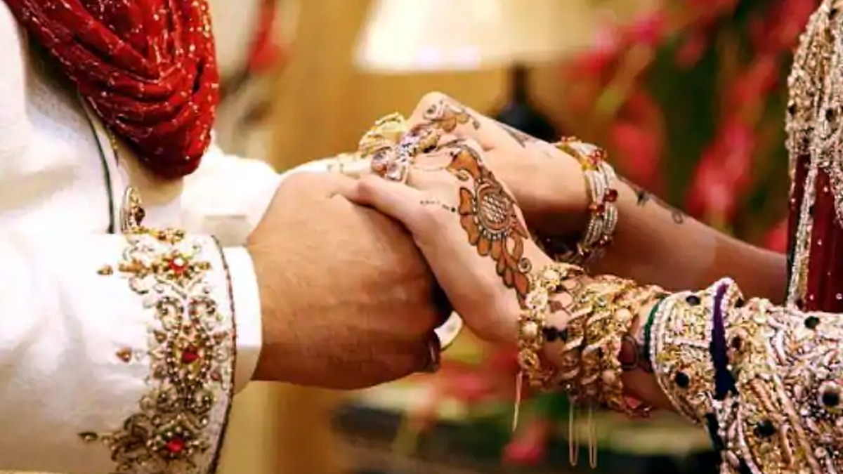 second wife came and created a ruckus in the groom marriage