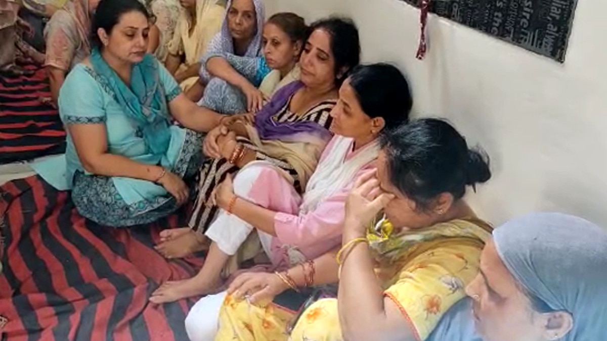 siblings died due to thunder stroke