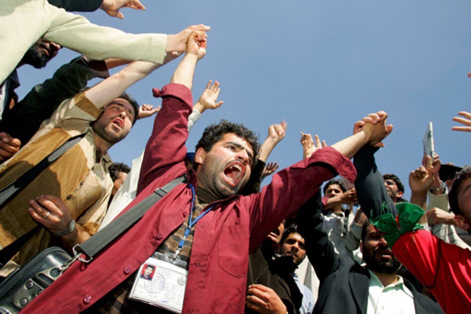 woman activist arrest live tv