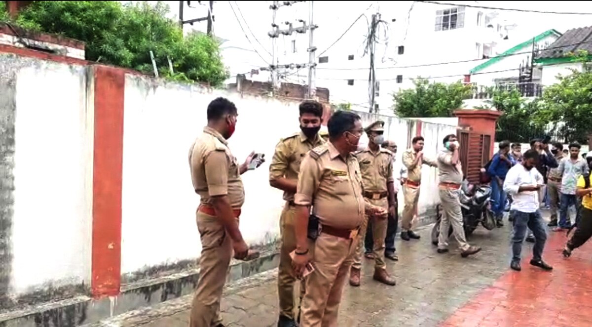 Youth climbed on water tank