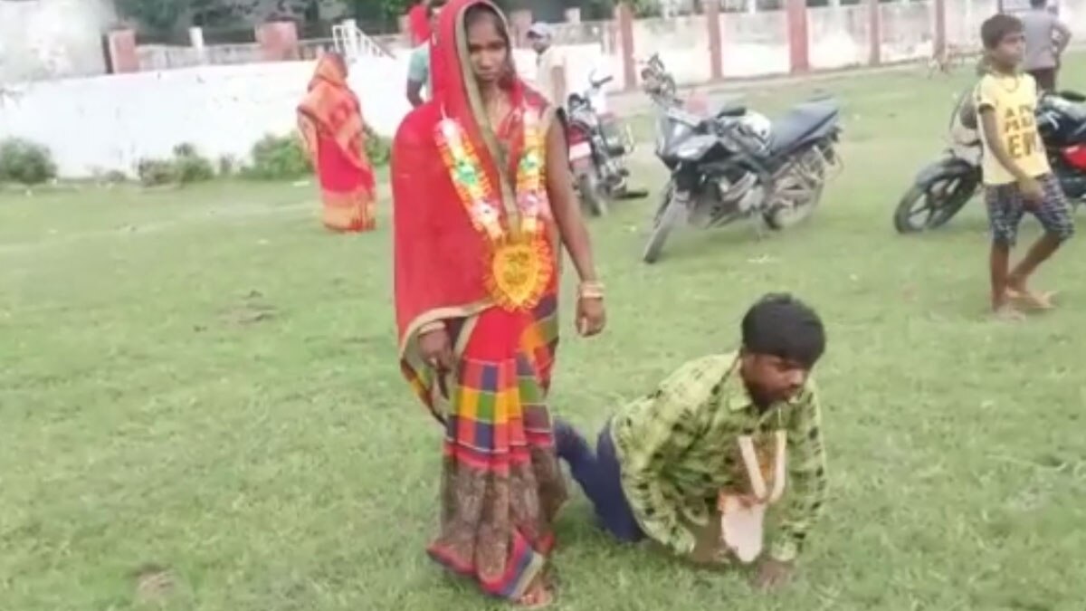 रॉन्ग कॉल और हाथ से चलने वाले दिव्यांग को दे बैठी दिल लड़की 