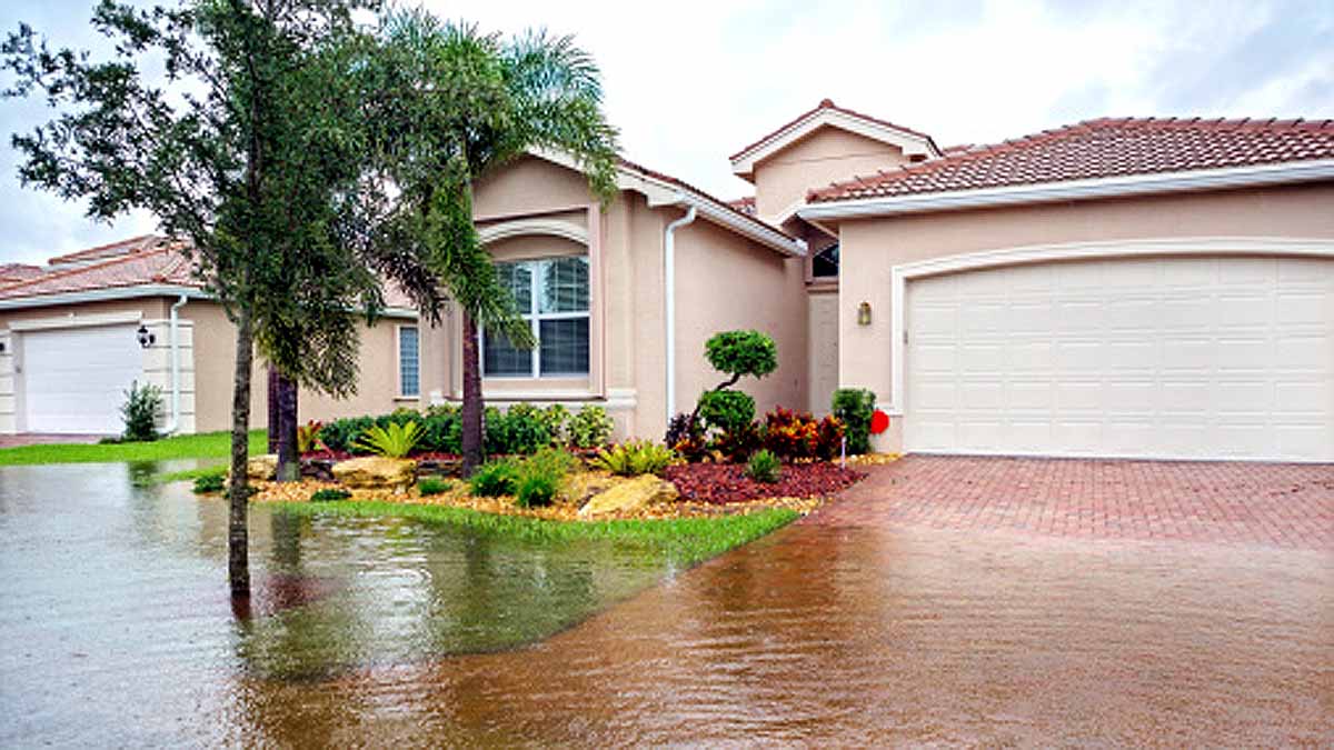 Wobble Moon flooding 2030