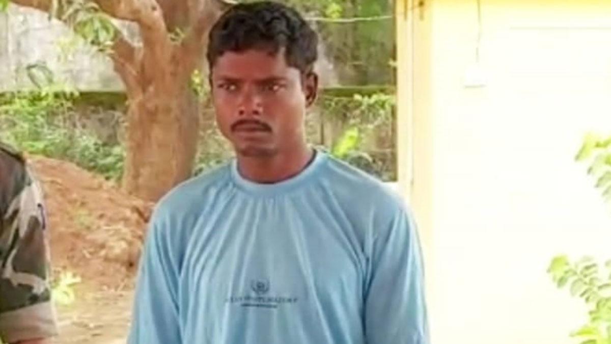 छोटी सी बात पर शख्स ने कुल्हाड़ी से काट दिया बुजुर्ग का सिर 