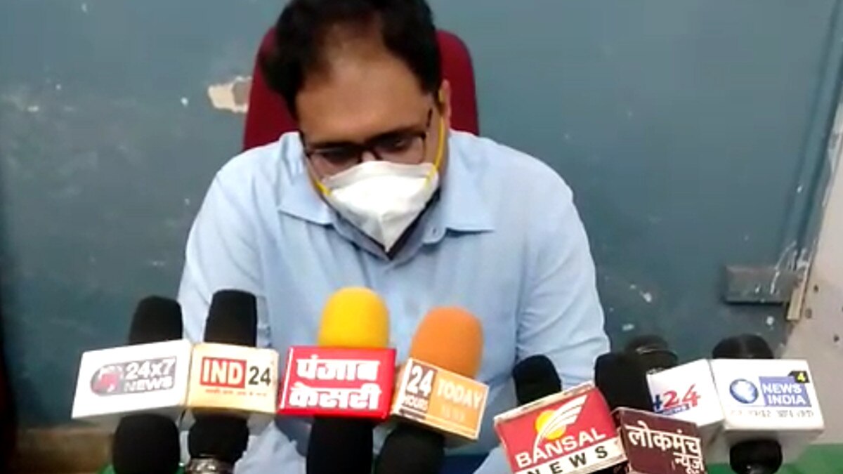 Newly married wife held both hands of husband lover brutally murdered