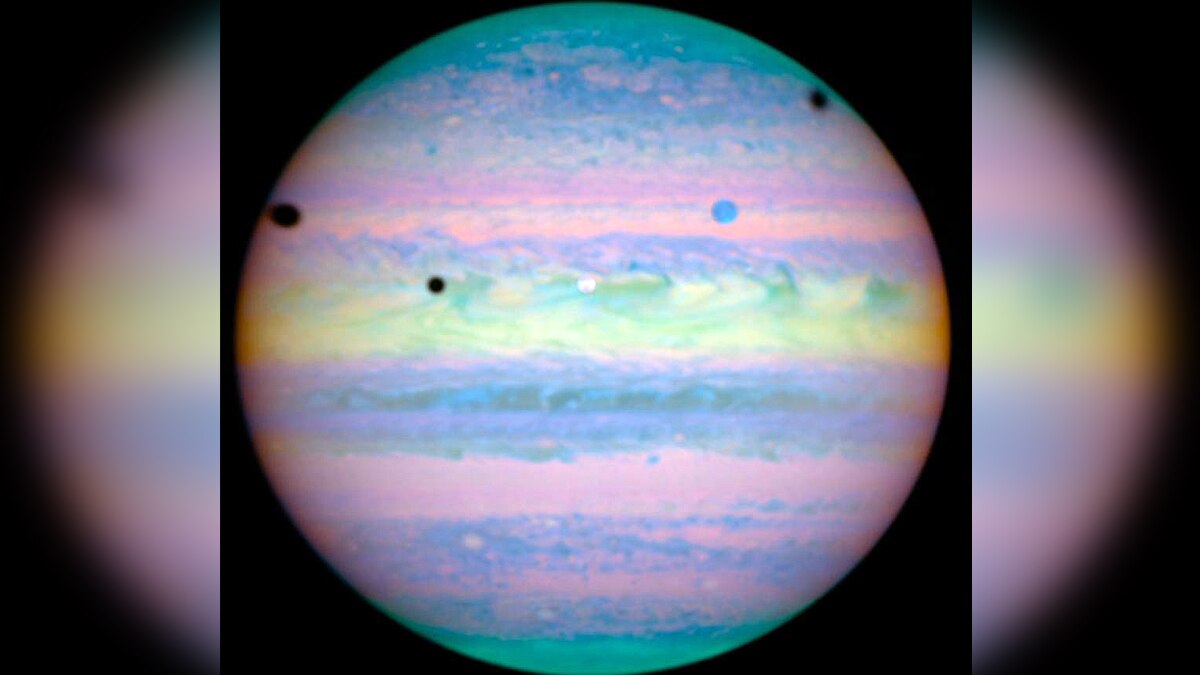 Water Vapor Jupiter Moon Ganymede 