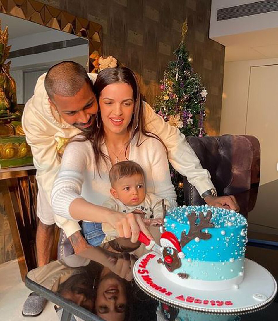 फैमिली संग नताशा