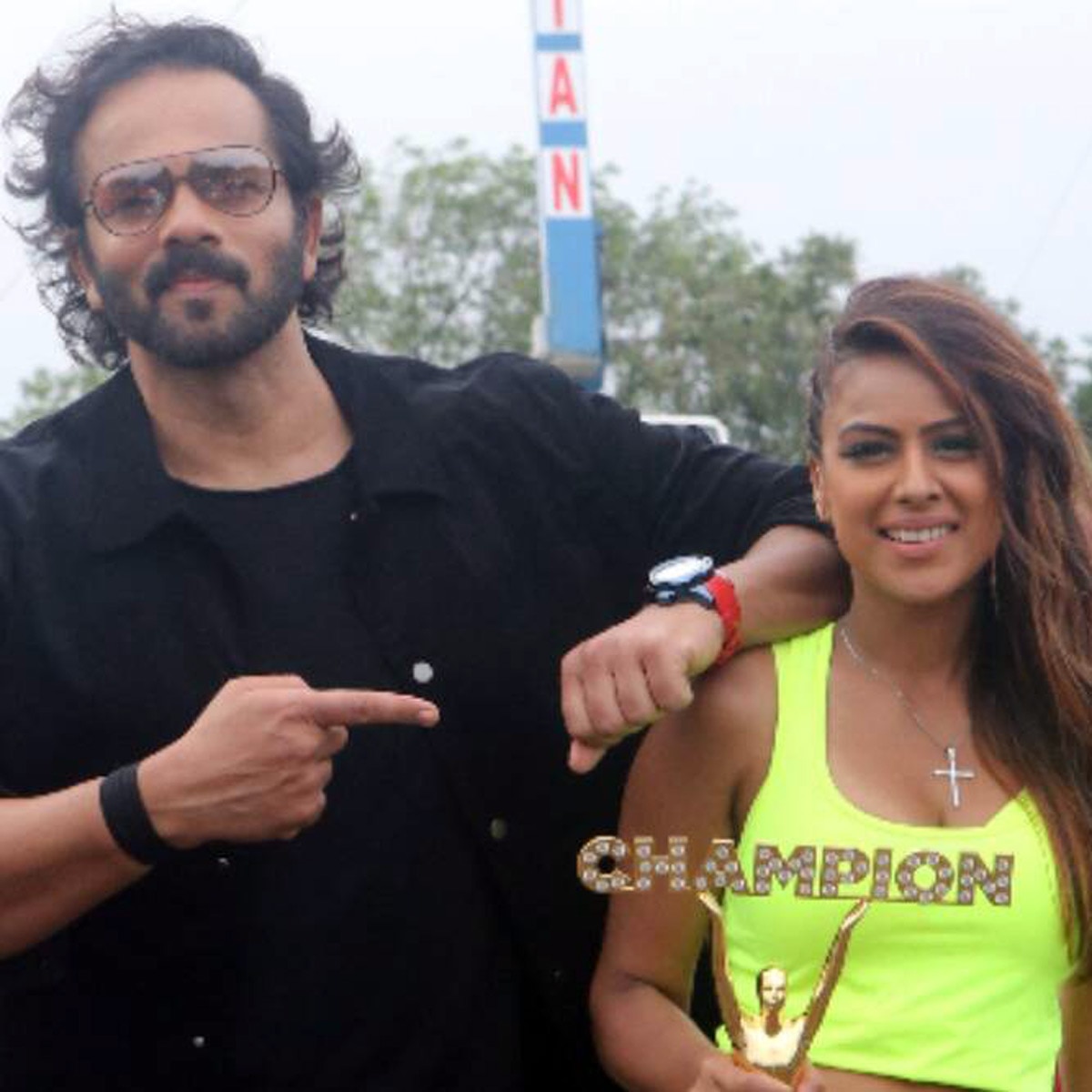 निया शर्मा