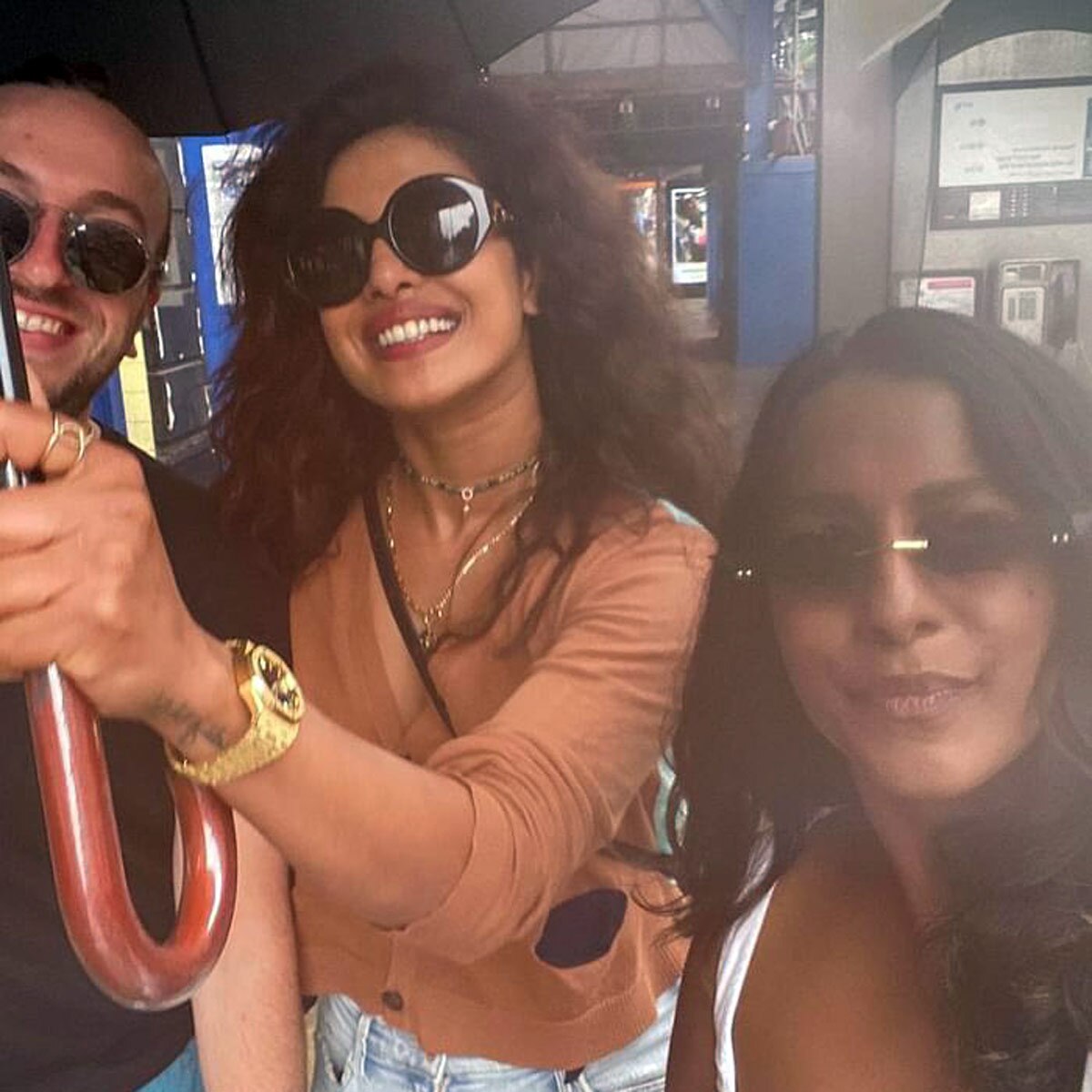 प्रियंका चोपड़ा 