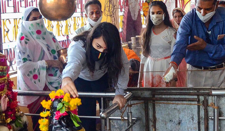 ज्योतिर्विद दिवाकर त्रिपाठी4