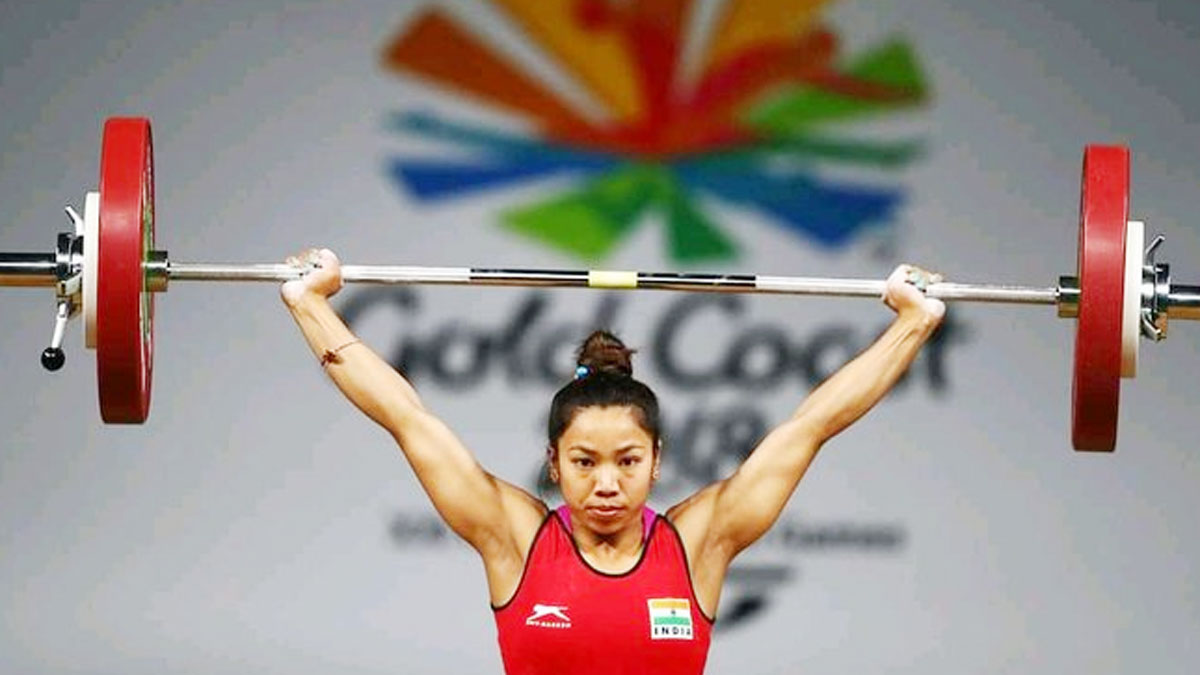 देश लौटने पर मीराबाई चनू को जोरदार स्वागत 