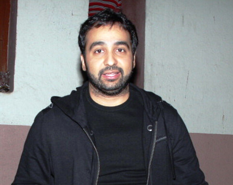 पश्मीना शॉल बेचने का धंधा शुरू किया