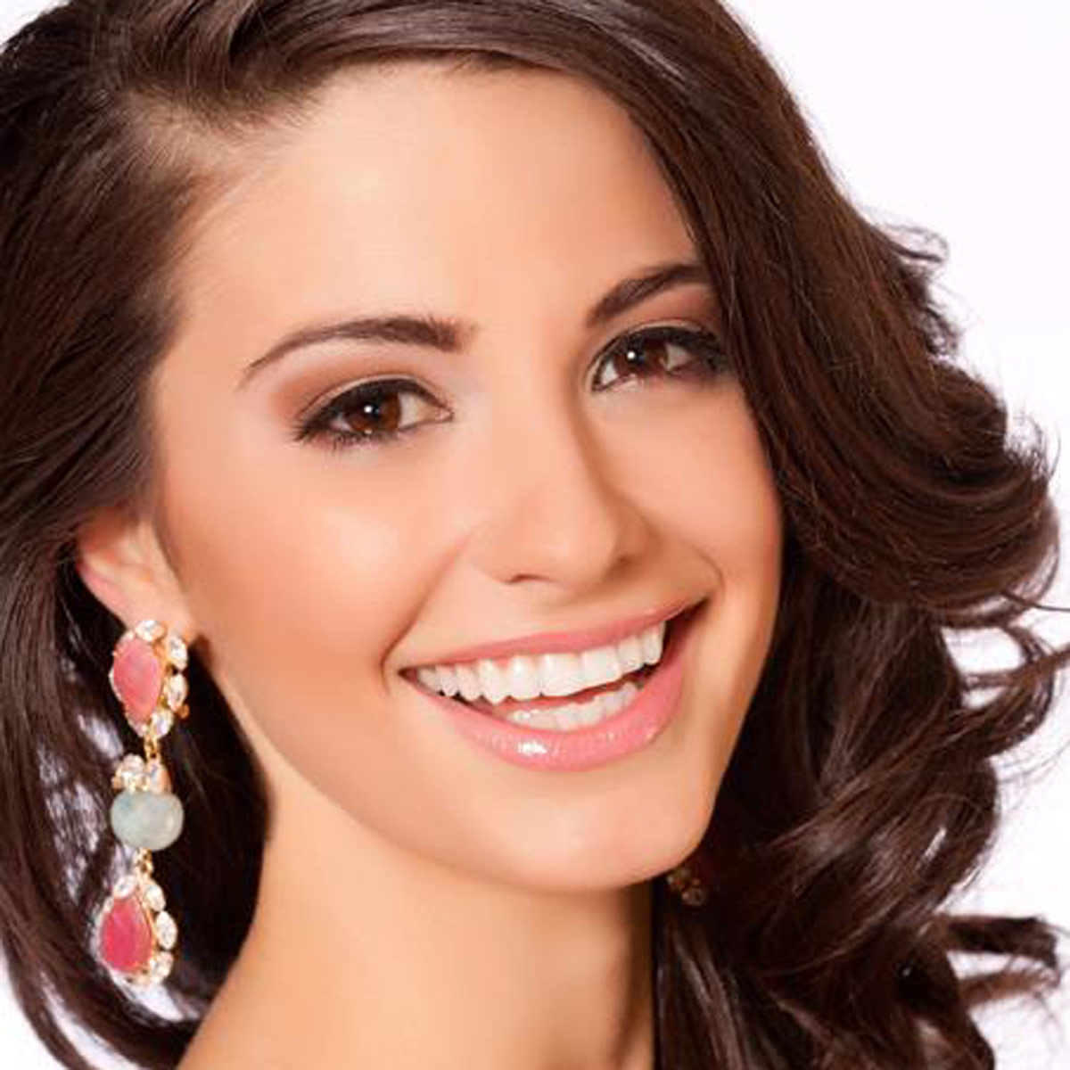 Doctor divorce beauty queen