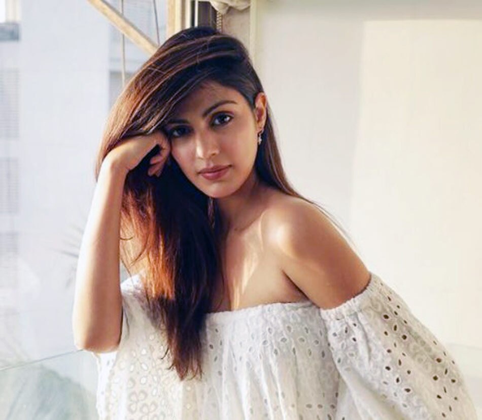 रिया चक्रवर्ती