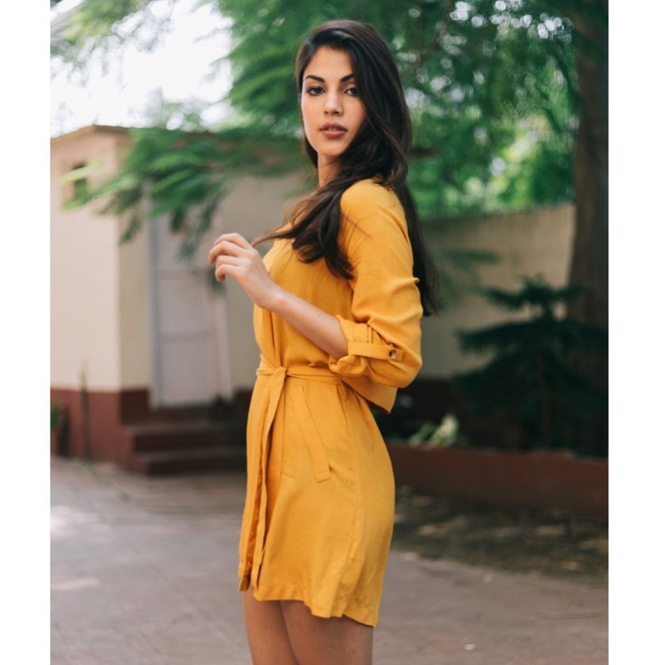 रिया चक्रवर्ती