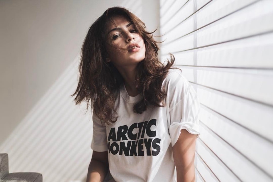 रिया चक्रवर्ती