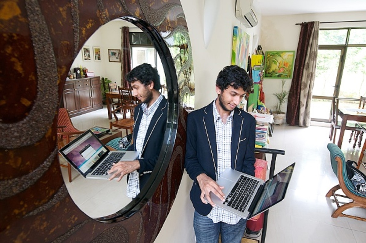 ‘गुफा में रास्ता तलाशते रहो’