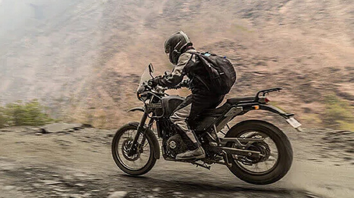 अब इतने की है Himalayan