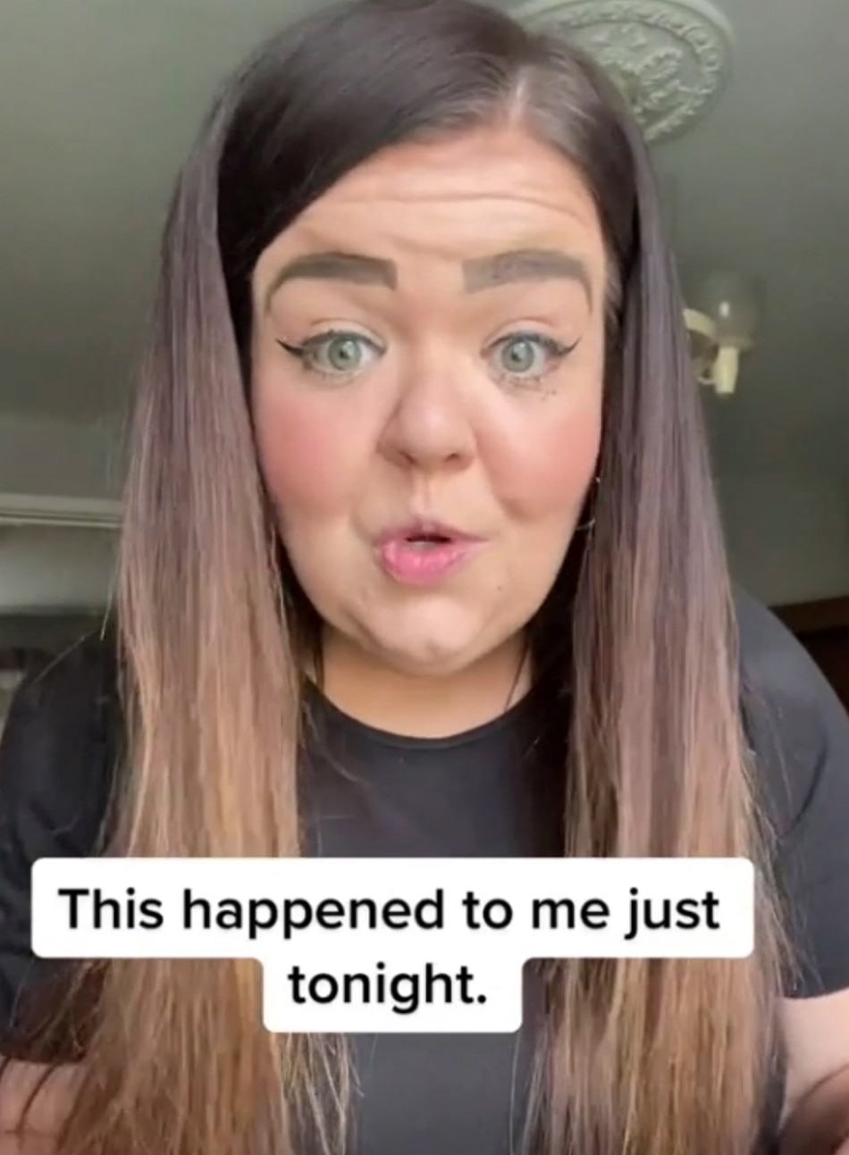 Singleton Samantha dating disaster