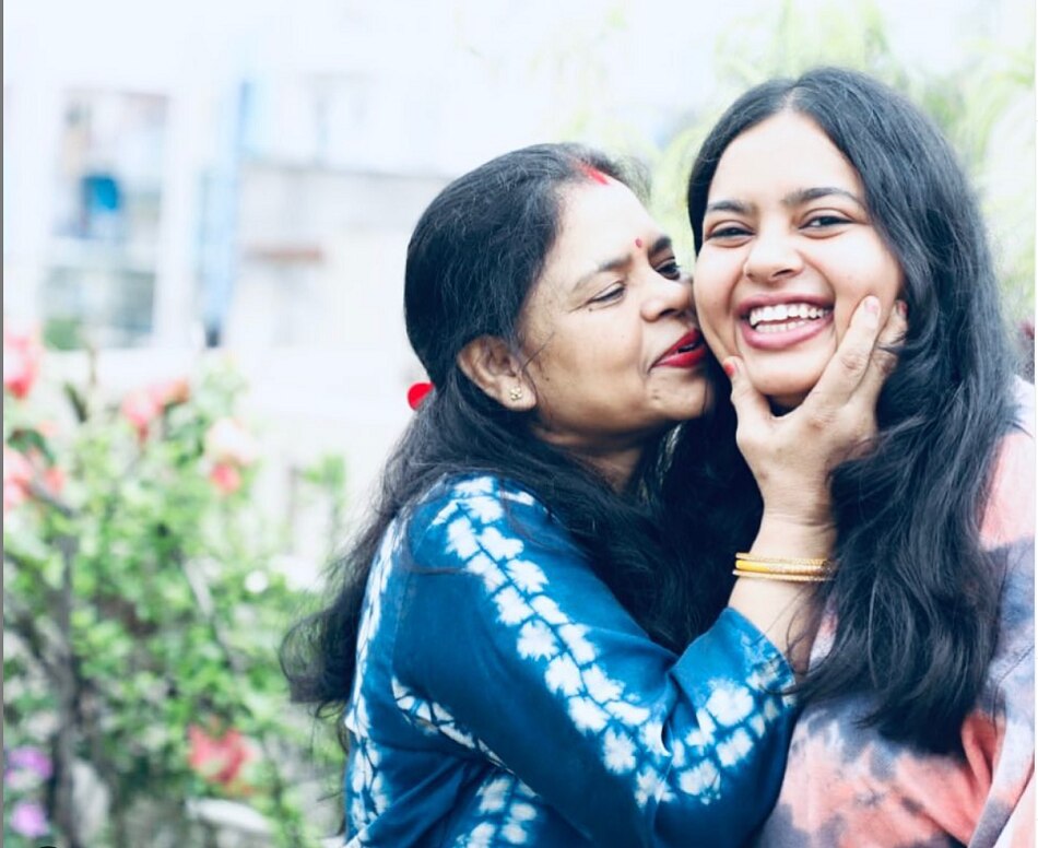 gucci belt viral mom