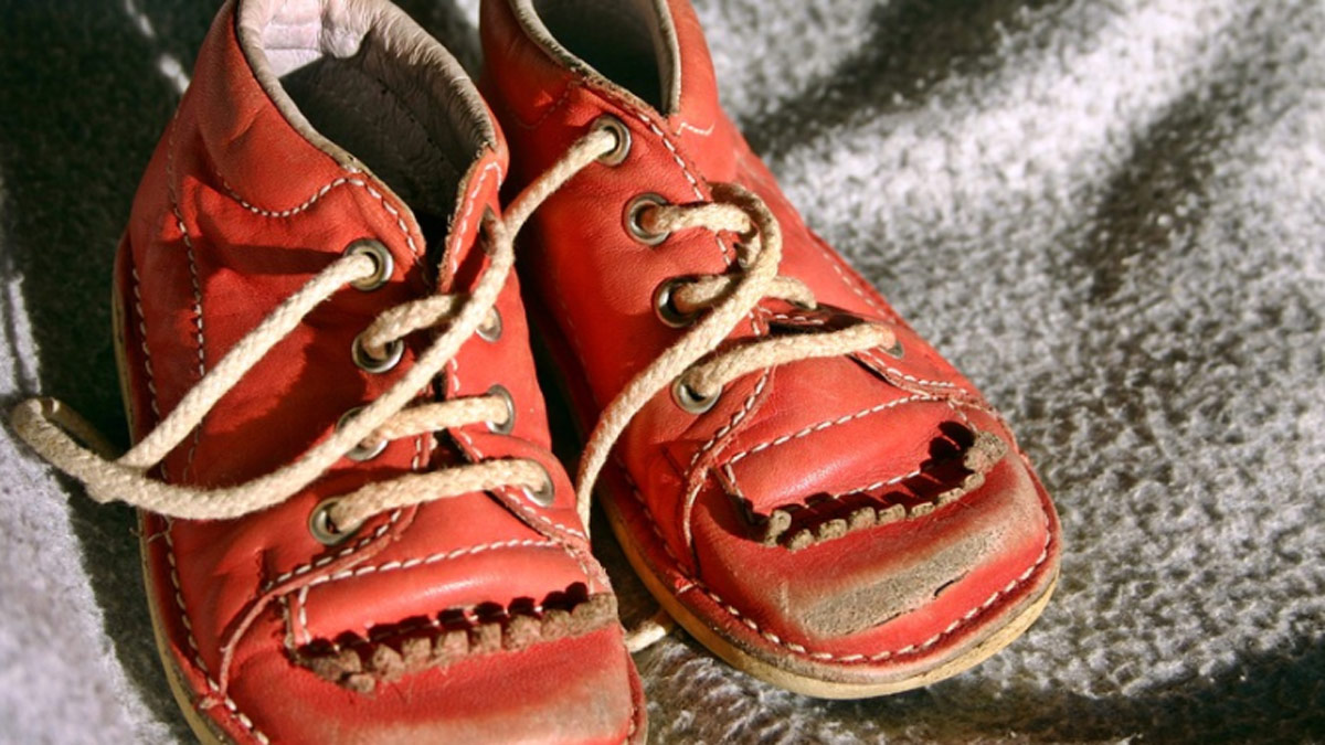 खराब जूते-चप्‍पल