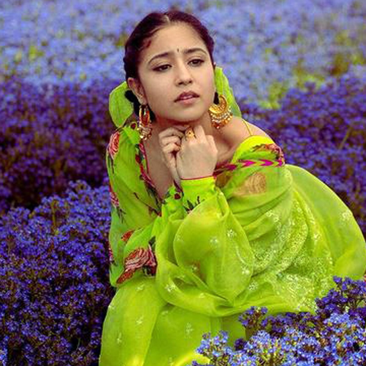 श्वेता त्रिपाठी शर्मा