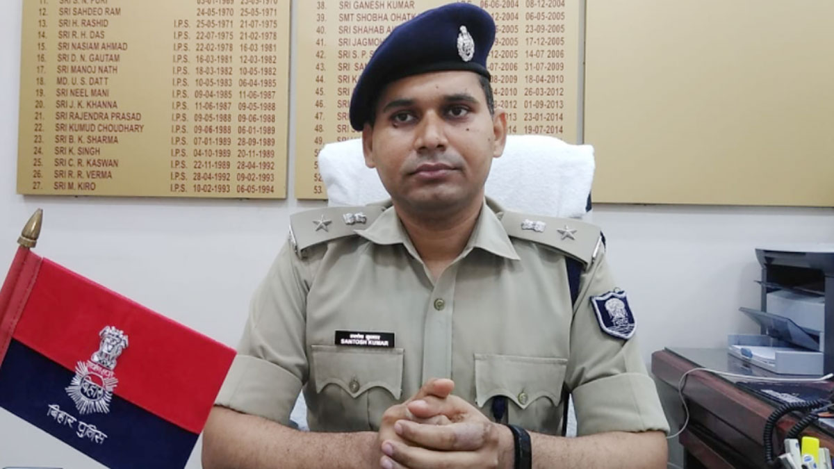 पत्नी ने कुदाल से गला काट कर दी पति की हत्या