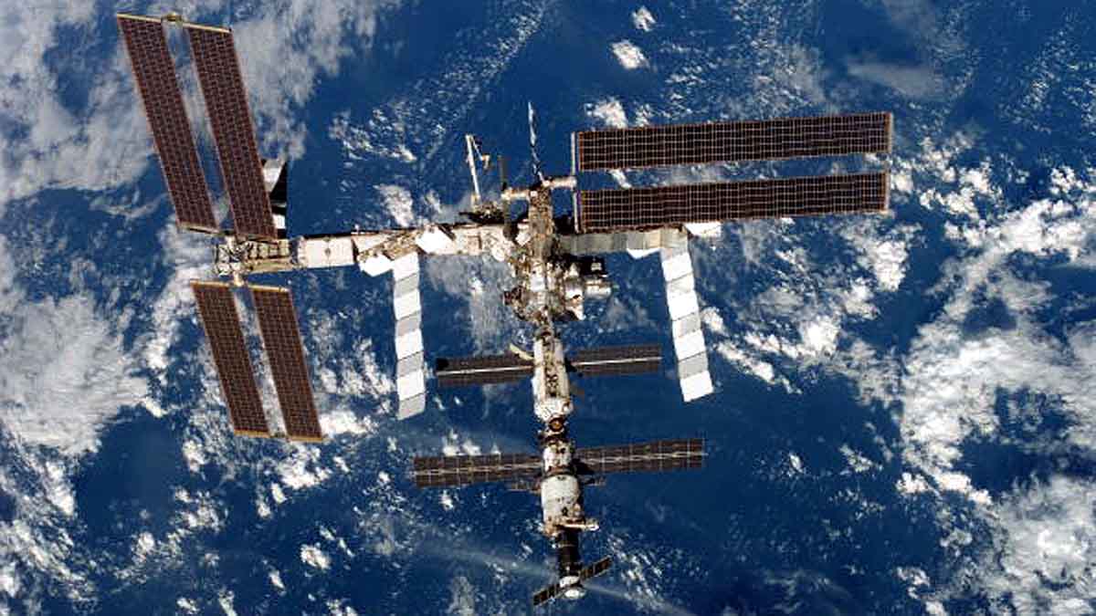 Space Debris May Hit ISS