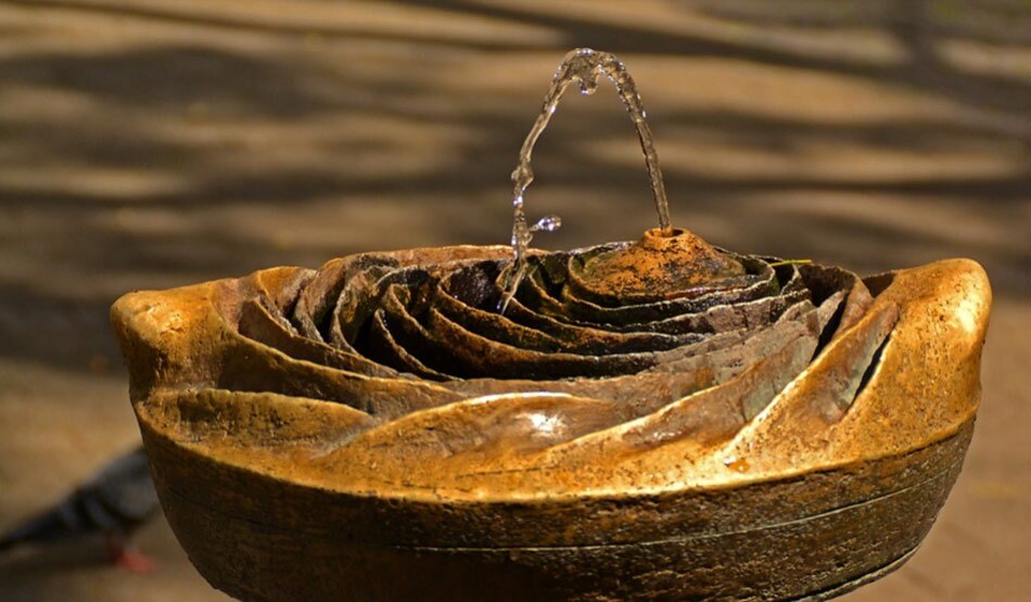 आर्टिफिशियल फाउंटेन