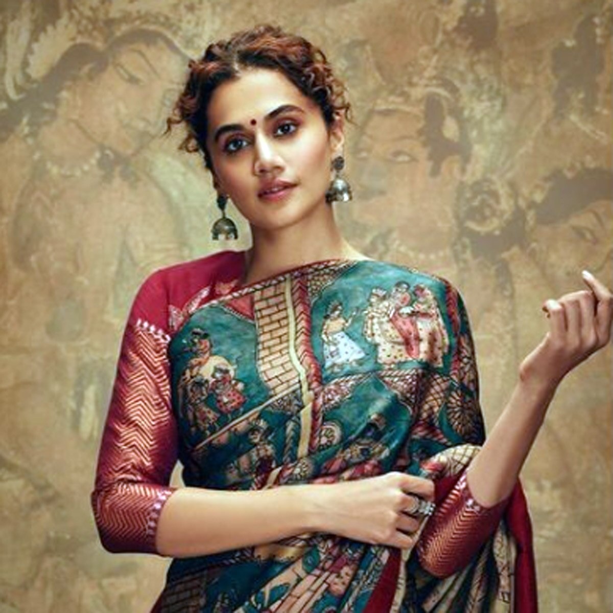 तापसी पन्नू