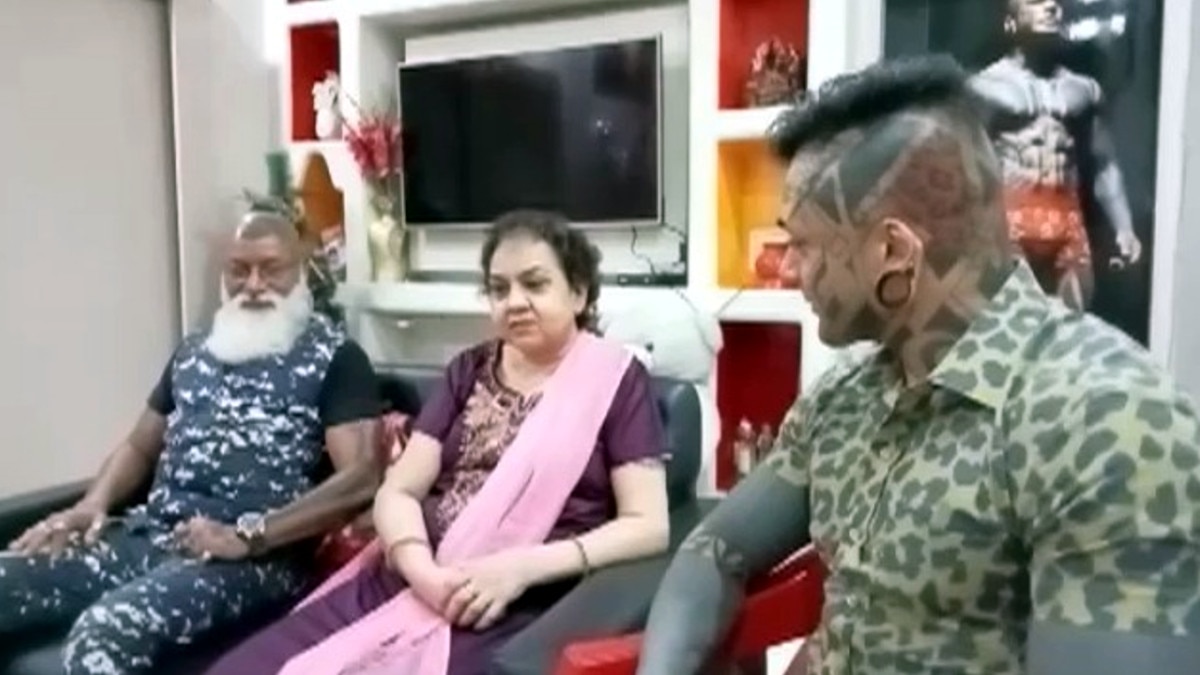 delhi world first modify bodybuilder and full body tattoo maker story 