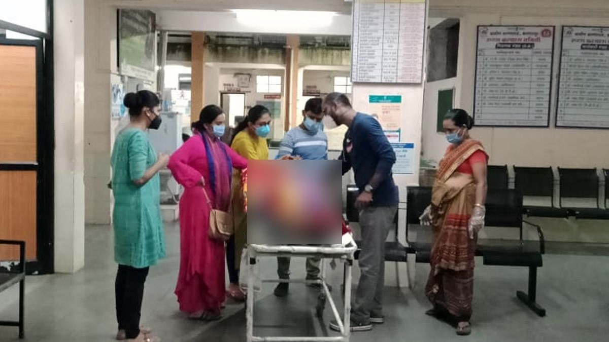 बुजुर्ग ने पत्नी और बहू को मौत के घाट उतारा 