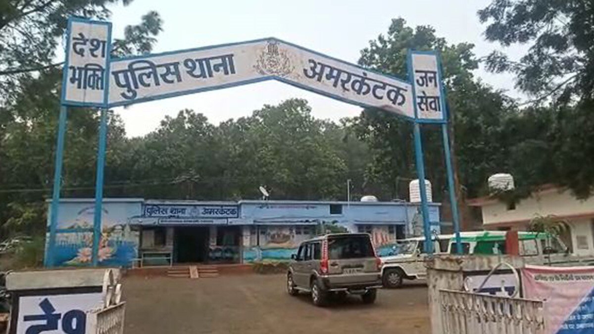 समोसे के बढ़े दाम को लेकर दुकानदार से हुआ विवाद, ग्राहक ने लगा ली 