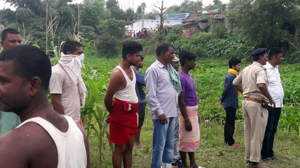 दबंगों पहले अपहरण किया फिर हत्या कर दी 