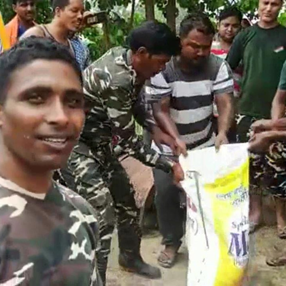 villagers with selfie python