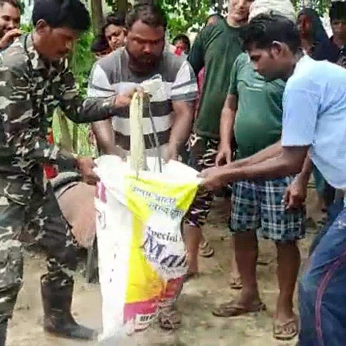 villagers with selfie python