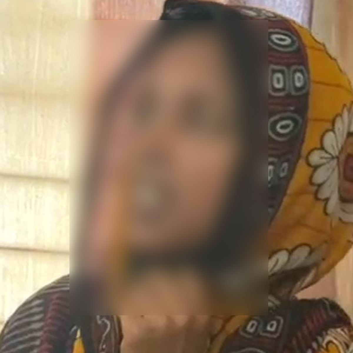 Mother of 5 daughters fell in love 