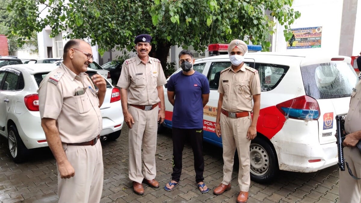 प्रेम विवाह से नाराज पिता ने बेटी को उतारा मौत के घाट