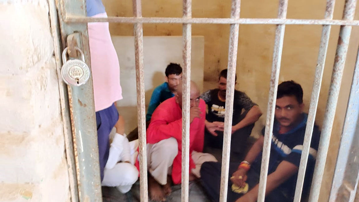 नाबालिग से शादी कराने आए बाराती गिरफ्तार