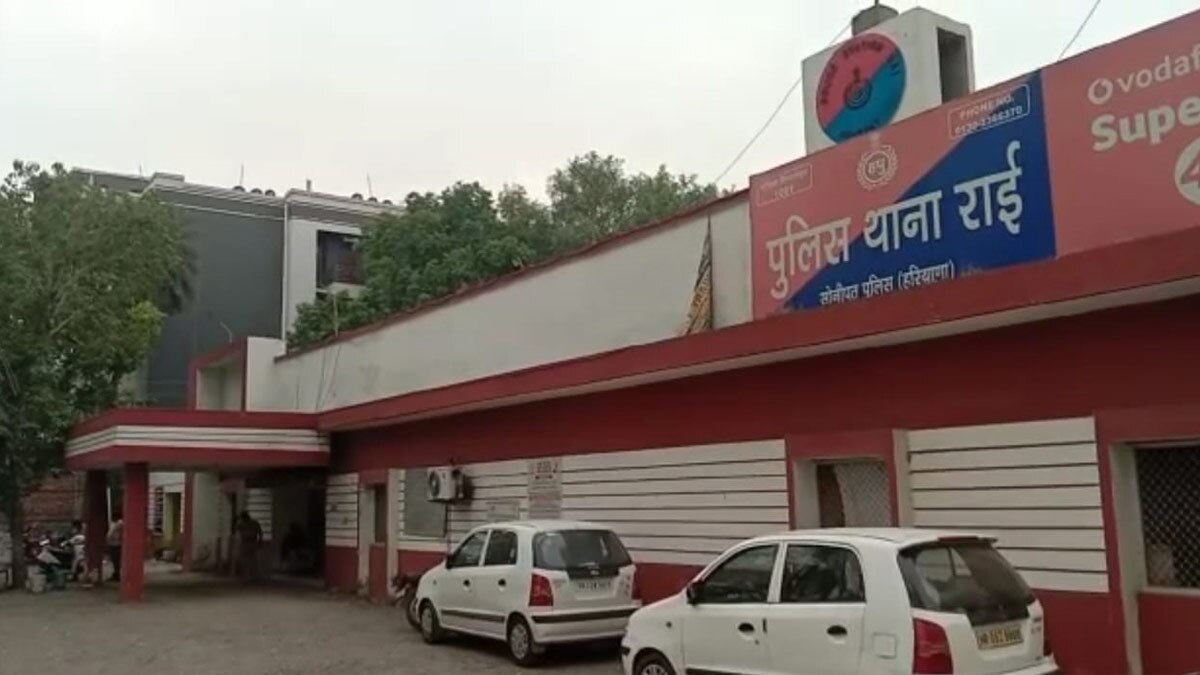 प्रेम विवाह से नाराज पिता ने बेटी को उतारा मौत के घाट