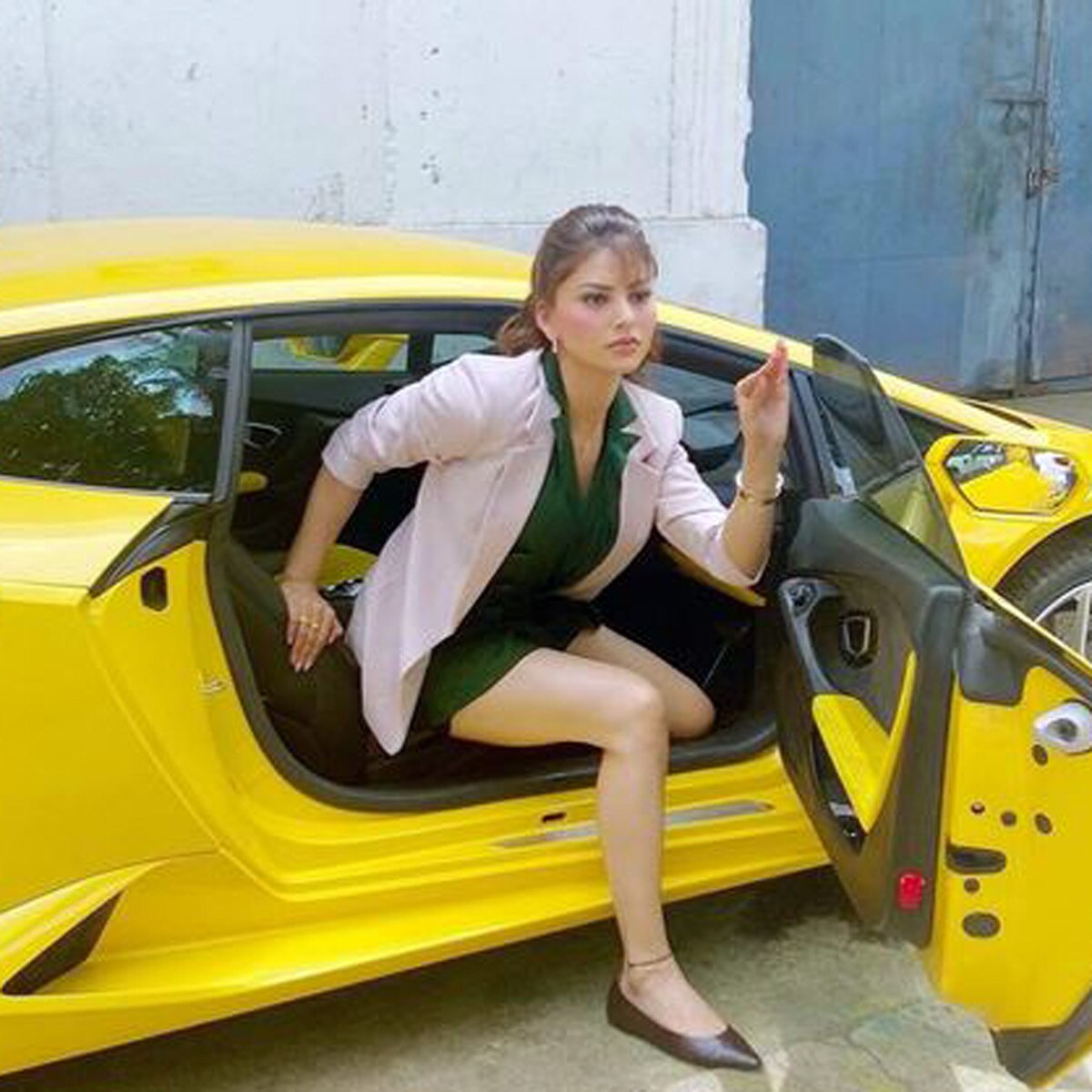 उर्वशी रौतेला