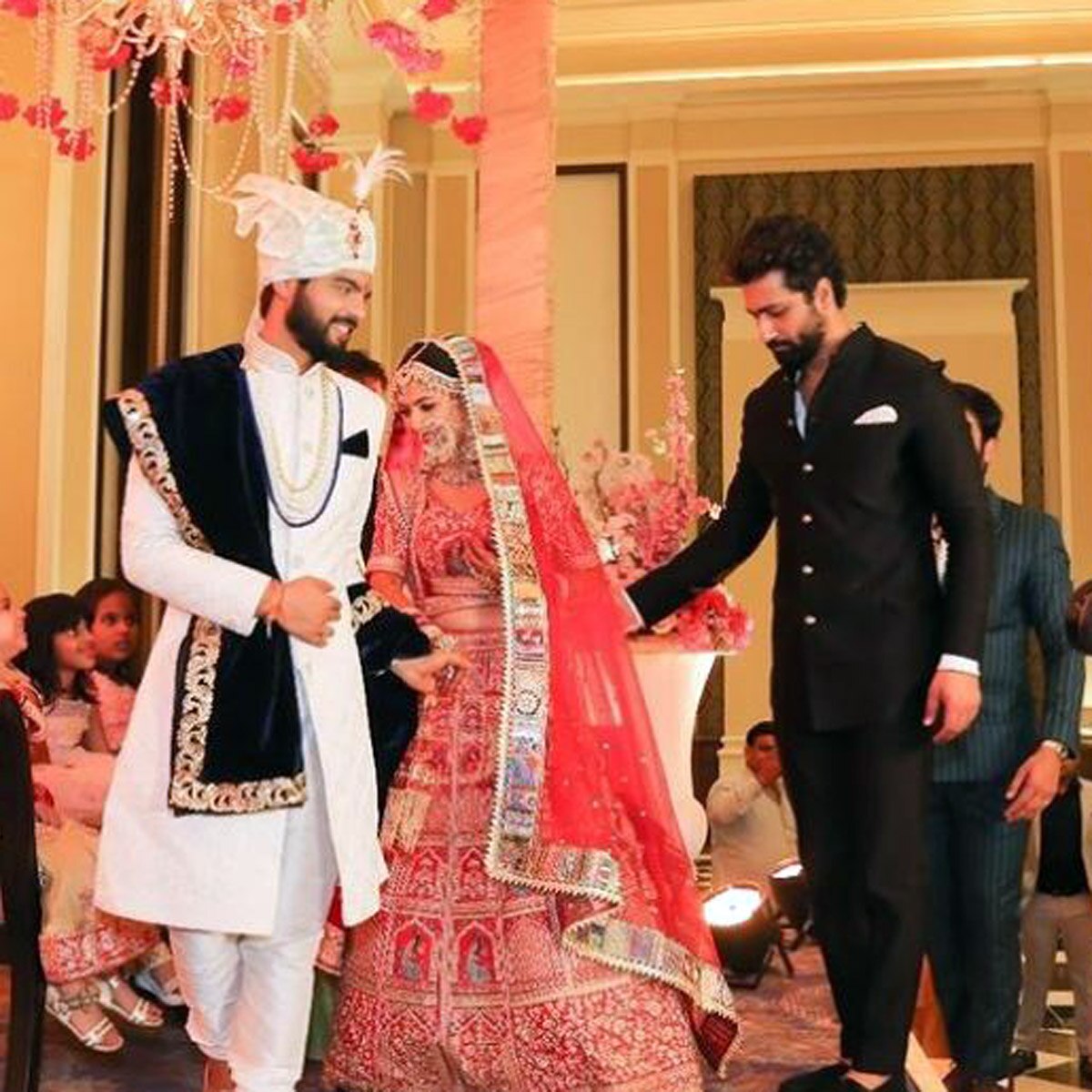 शादी समारोह में विक्की कौशल