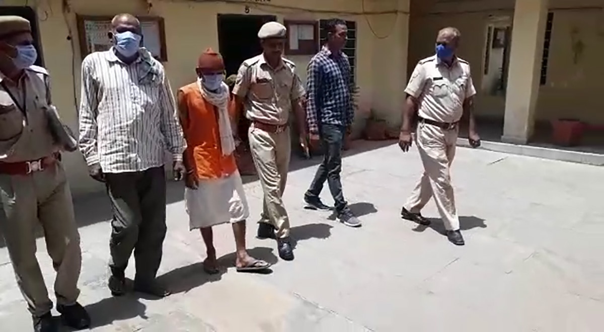 Police arrested criminal 