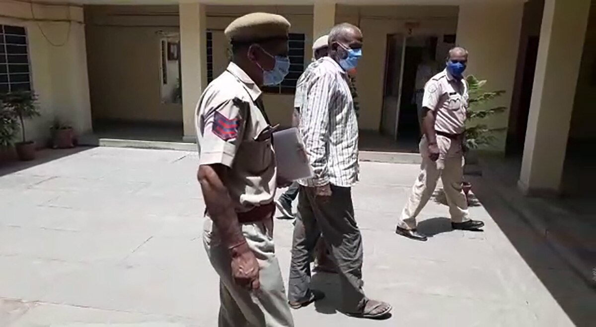 Police arrested criminal 