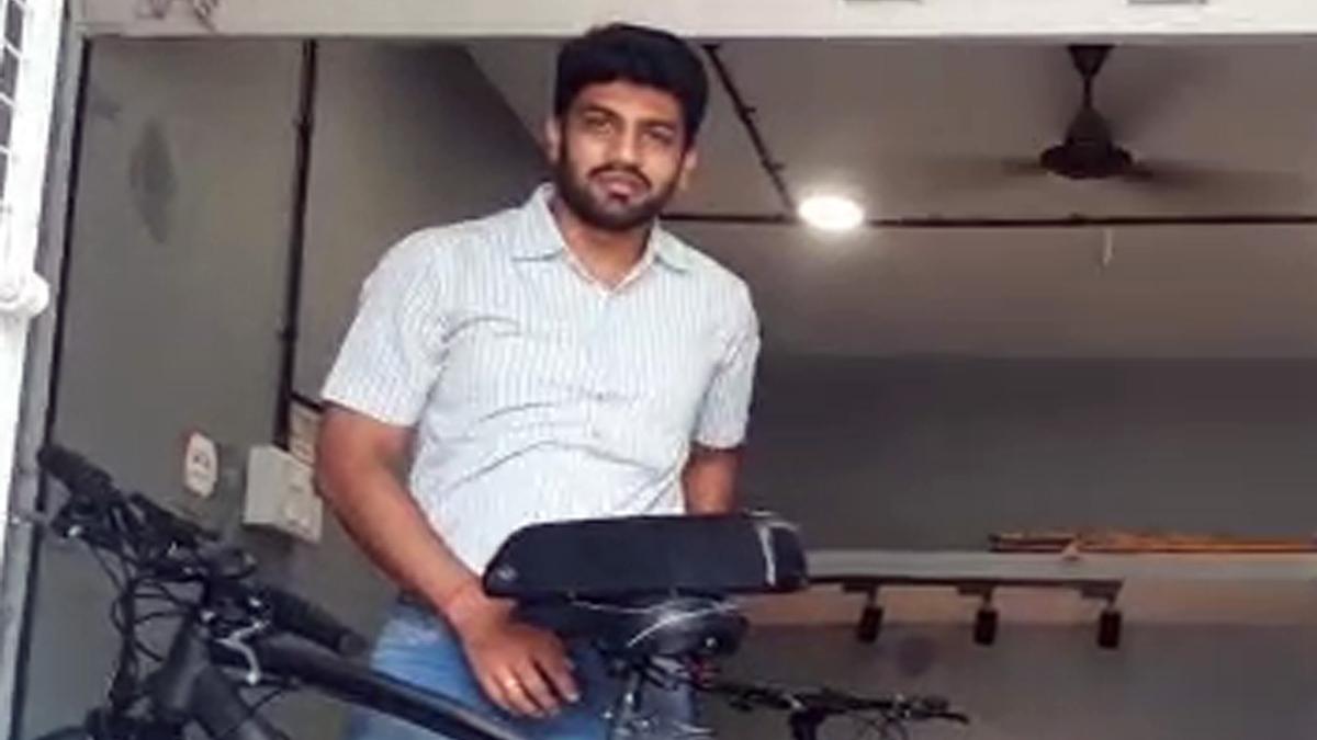 Engineer brother made e-cycle from old bicycle 